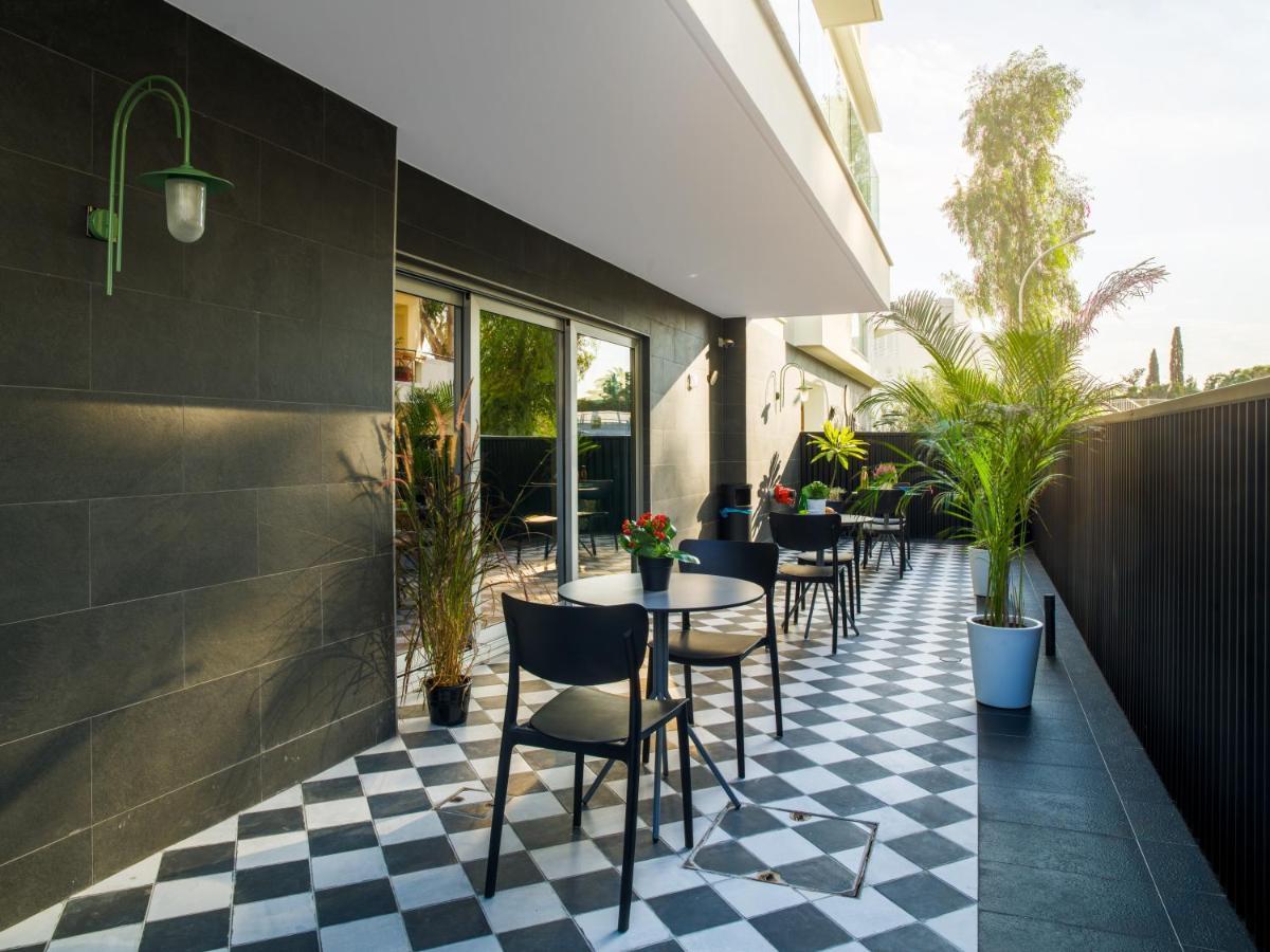 Liv Urban Suites ลาร์นาคา ภายนอก รูปภาพ