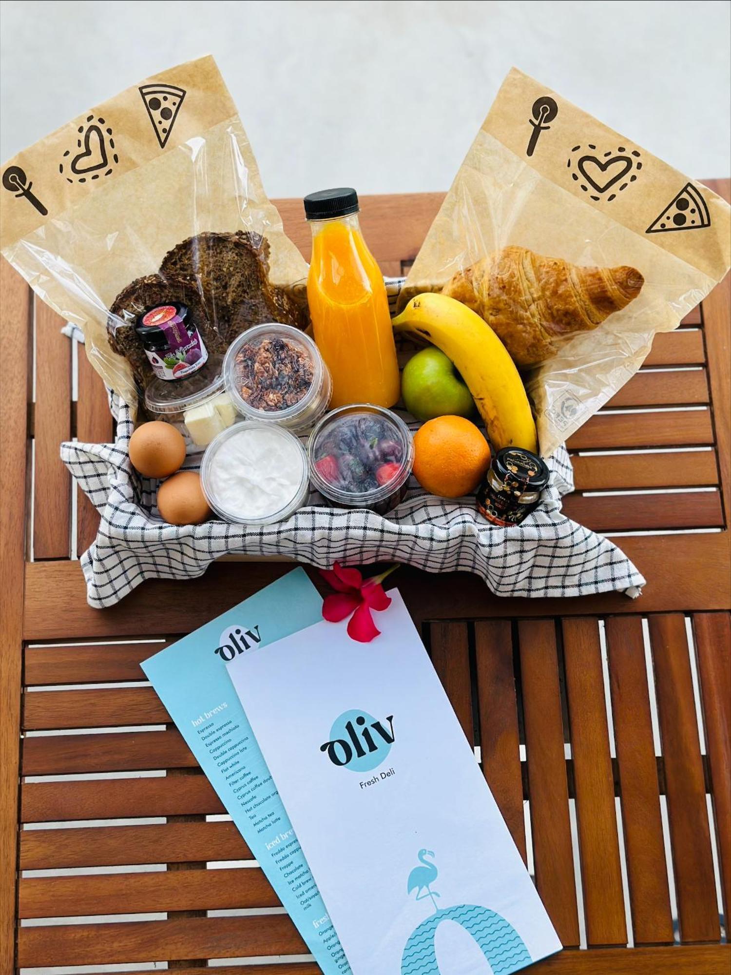 Liv Urban Suites ลาร์นาคา ภายนอก รูปภาพ